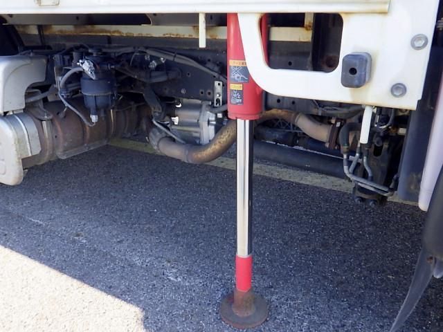 HINO DUTRO 2018 Image 31