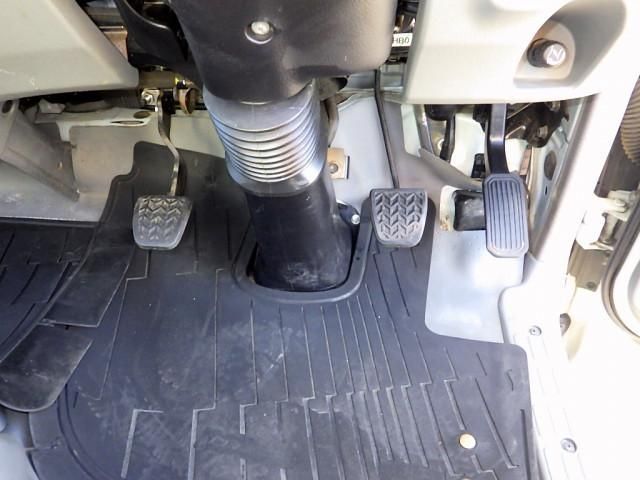 HINO DUTRO 2018 Image 31