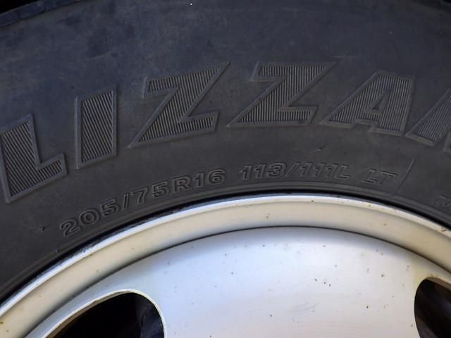 HINO DUTRO 2018 Image 31