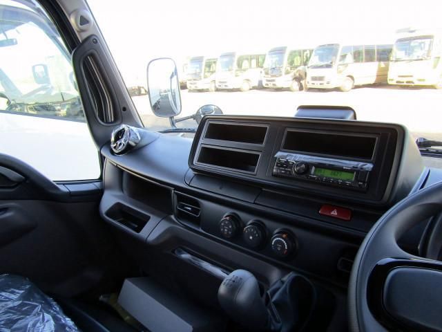 MITSUBISHI CANTER 2024 Image 31