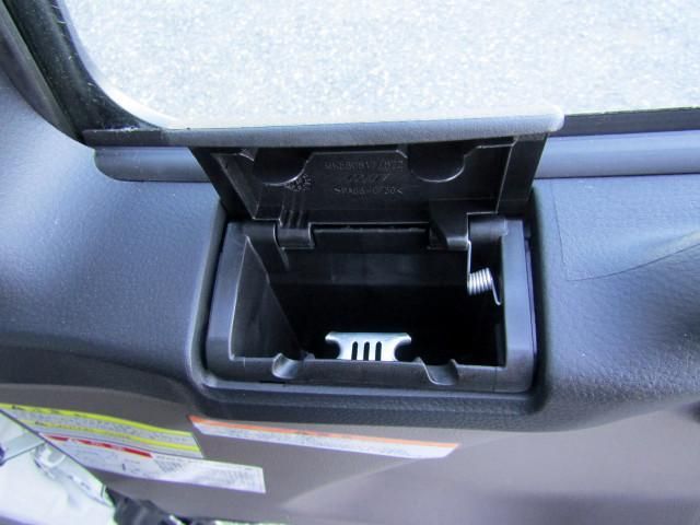 MITSUBISHI CANTER 2024 Image 31