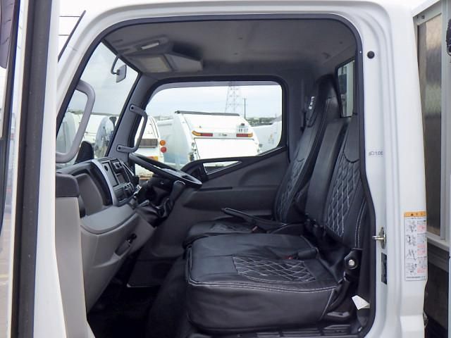 MITSUBISHI CANTER 2019 Image 31