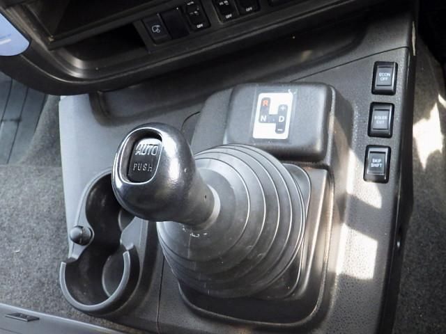 ISUZU GIGA 2018 Image 31