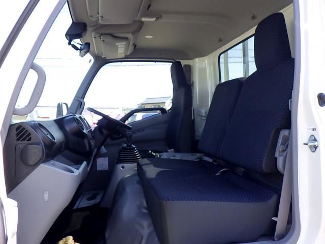 HINO DUTRO 2024 Image 31