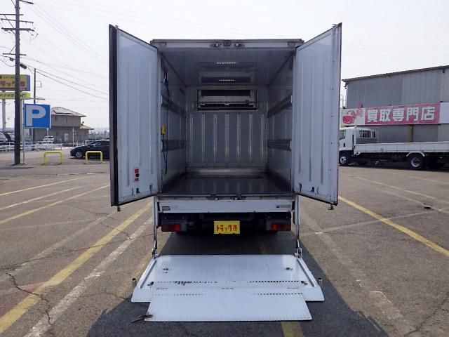 HINO DUTRO 2018 Image 31