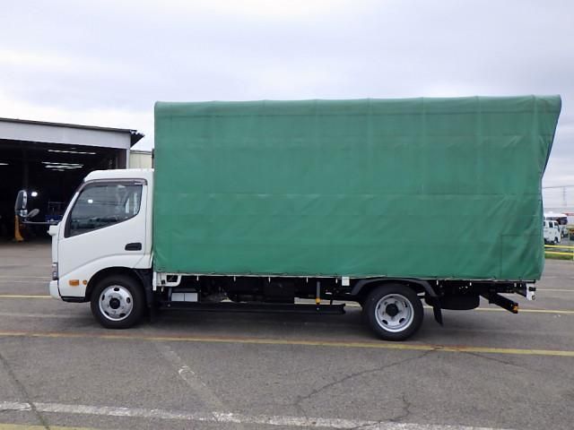 HINO DUTRO 2017 Image 31