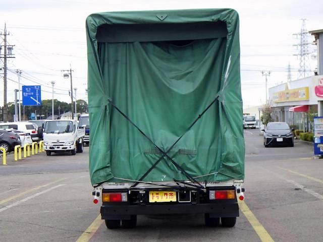 HINO DUTRO 2017 Image 31