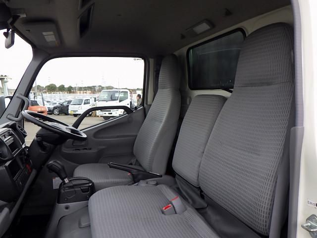 HINO DUTRO 2017 Image 31