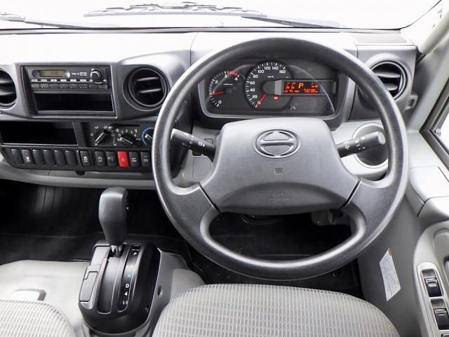 HINO DUTRO 2017 Image 31