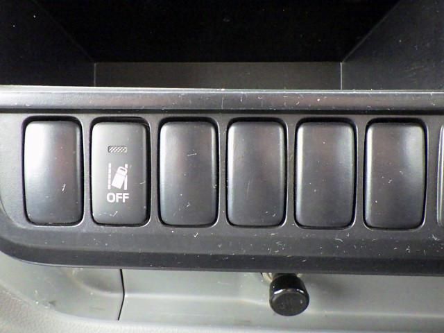 HINO DUTRO 2017 Image 31