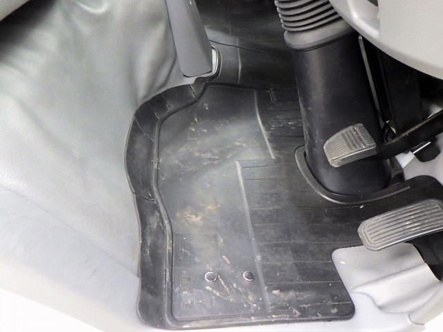 HINO DUTRO 2017 Image 31