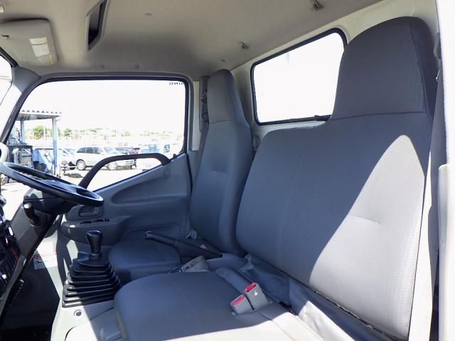 HINO DUTRO 2015 Image 31