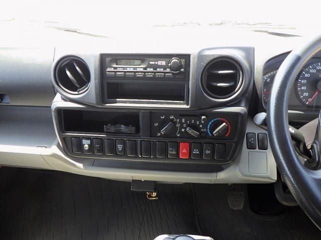 HINO DUTRO 2015 Image 31