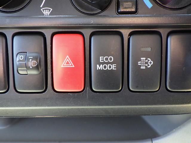 HINO DUTRO 2015 Image 31