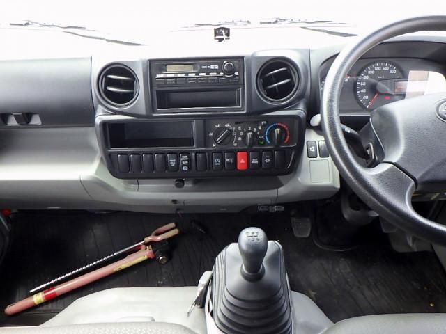 HINO DUTRO 2015 Image 31