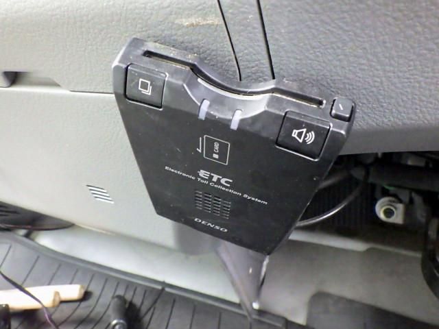 HINO DUTRO 2015 Image 31