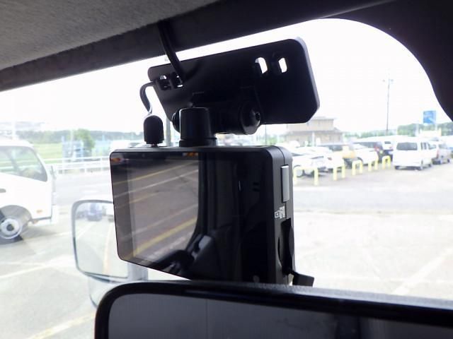 HINO DUTRO 2015 Image 31