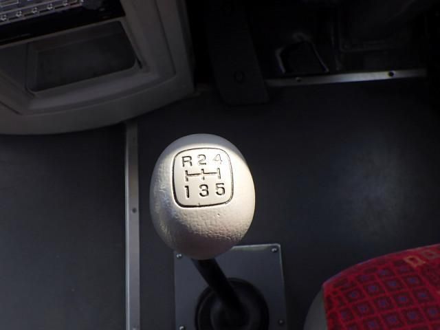 HINO LIESSE 2009 Image 31