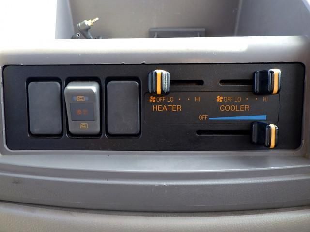 HINO LIESSE 2009 Image 31