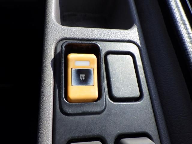 HINO LIESSE 2009 Image 31