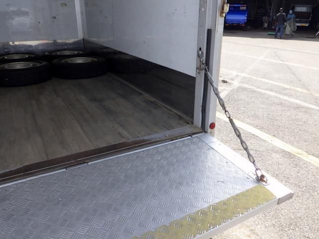 TOYOTA DYNA 2018 Image 31