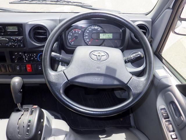 TOYOTA DYNA 2018 Image 31