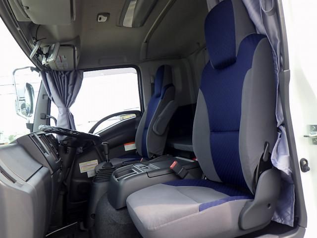 ISUZU FORWARD 2023 Image 31