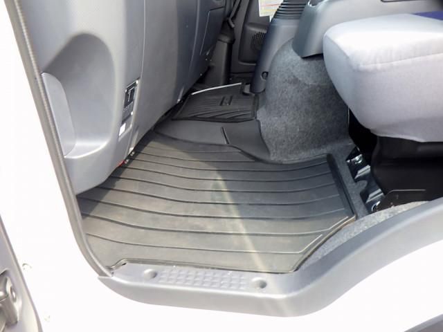 ISUZU FORWARD 2023 Image 31