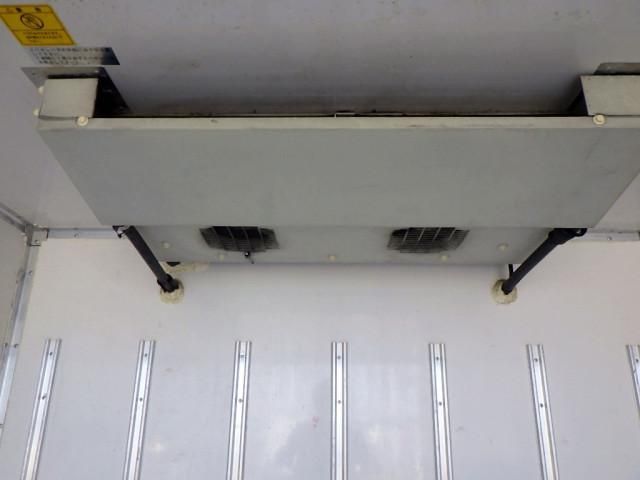 HINO DUTRO 2017 Image 31