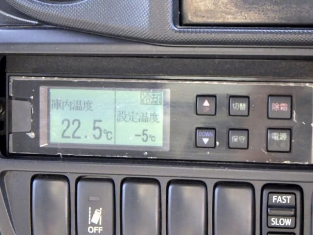 HINO DUTRO 2017 Image 31