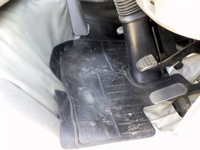 HINO DUTRO 2017 Image 31