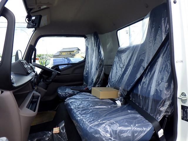 MITSUBISHI CANTER 2024 Image 31