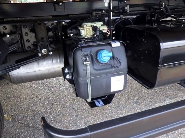 MITSUBISHI CANTER 2024 Image 31