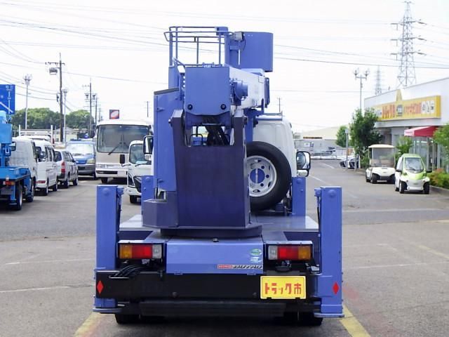 HINO DUTRO 2012 Image 31