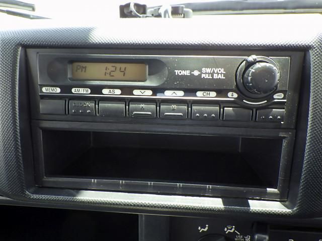 HINO DUTRO 2012 Image 31