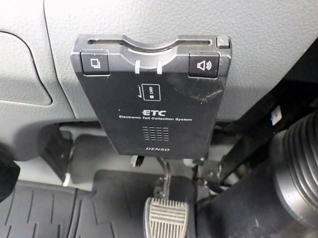 HINO DUTRO 2012 Image 31