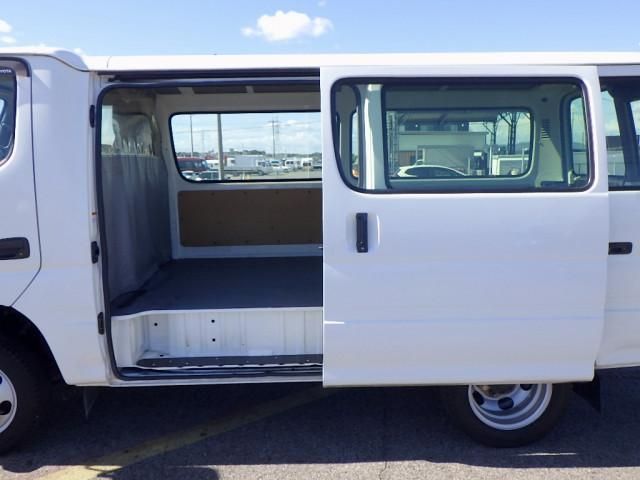 TOYOTA DYNA 2020 Image 31