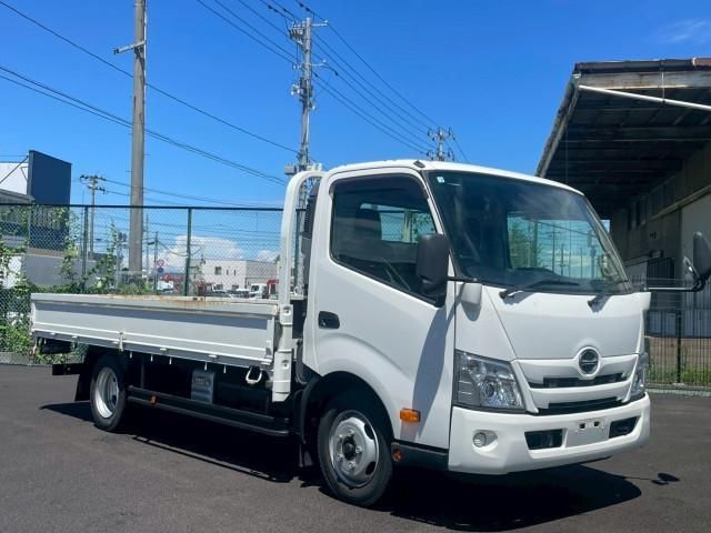 HINO DUTRO 2020 Image 31