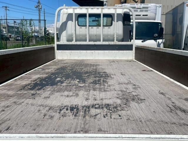 HINO DUTRO 2020 Image 31