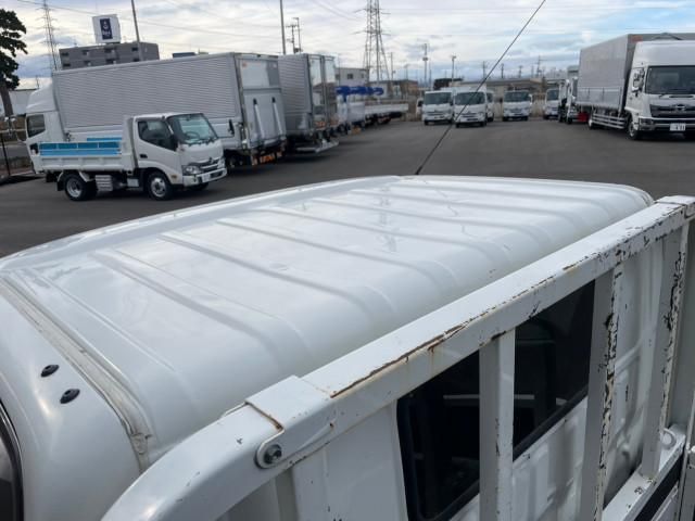 HINO DUTRO 2022 Image 31