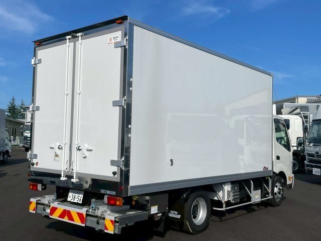 HINO DUTRO 2024 Image 31