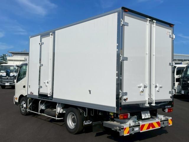 HINO DUTRO 2024 Image 31