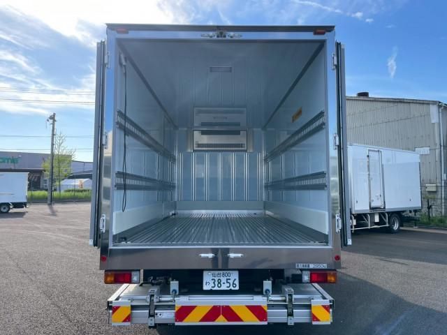 HINO DUTRO 2024 Image 31