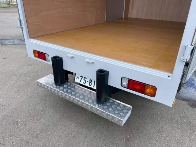 HINO DUTRO 2024 Image 31