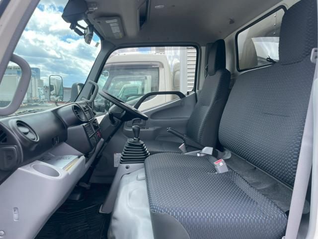 HINO DUTRO 2024 Image 31