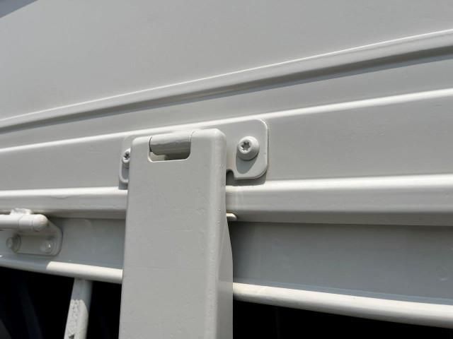 HINO DUTRO 2006 Image 31