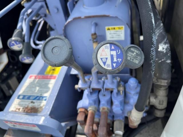 HINO DUTRO 2006 Image 31