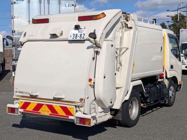 HINO DUTRO 2017 Image 31