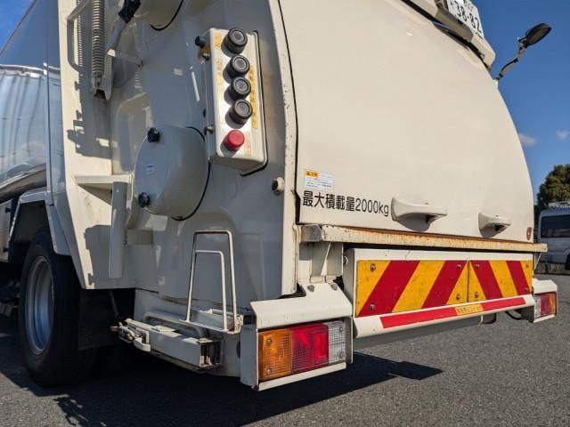 HINO DUTRO 2017 Image 31