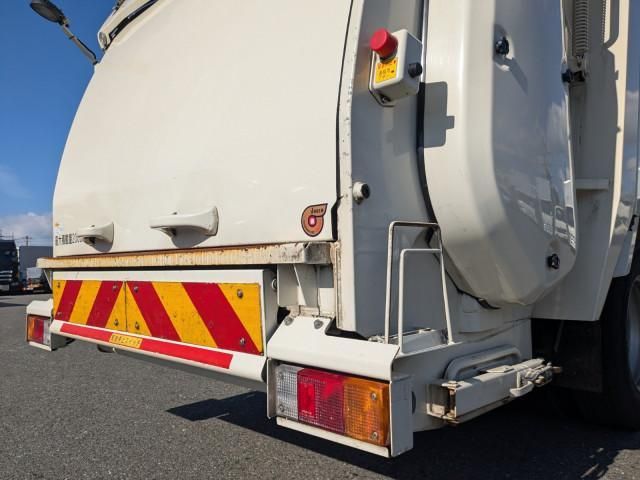 HINO DUTRO 2017 Image 31